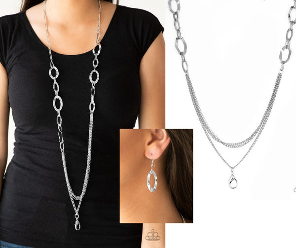 Paparazzi "Street Beat" Silver Metal & Hammered Silver Oval Rings Lanyard Necklace Set