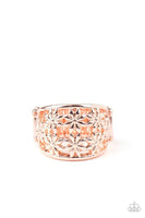 Paparazzi " Crazy About Daisies " Rose Gold Metal Multi Flower Floral Elastic Back Ring