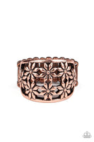 Paparazzi " Crazy About Daisies " Copper Metal Multi Flower Floral Elastic Back Ring