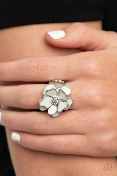 "Hibiscus Holiday" Silver Metal White Enamel Flower Floral Elastic Back Ring